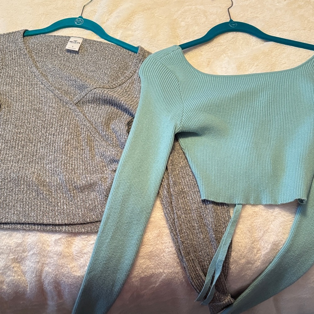 Hollister and Kendall and Kylie cropped long sleeves